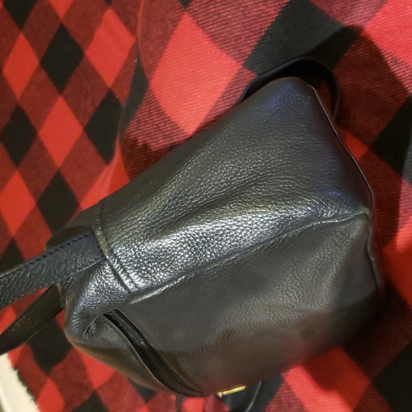 Wilson Leather Black Bag - Picture 6 of 16
